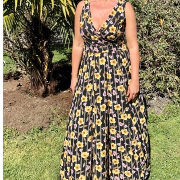 Chai Fashion Maxi Wrap  Dress Size  XS - Picture 11 of 12